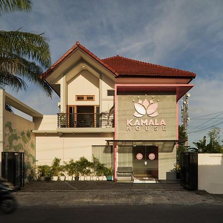 Хостел Kamala House Tugu Экстерьер фото