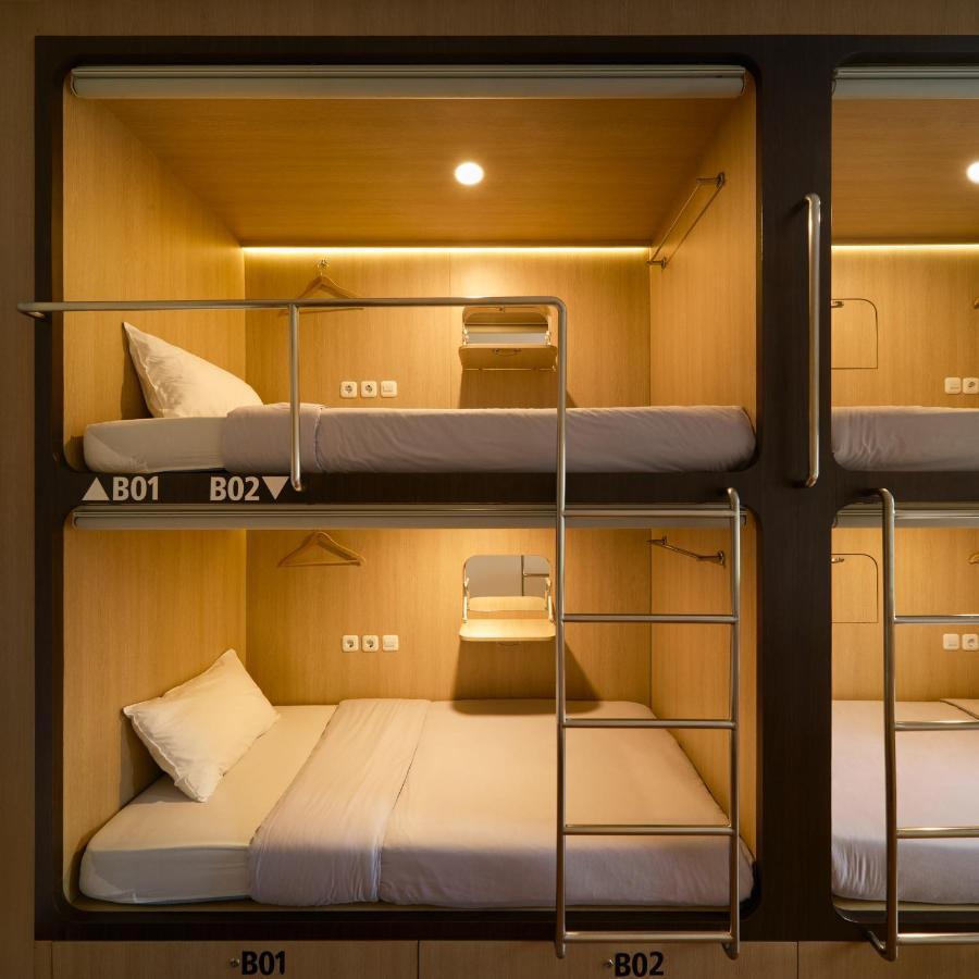 Хостел Kamala House Tugu Экстерьер фото